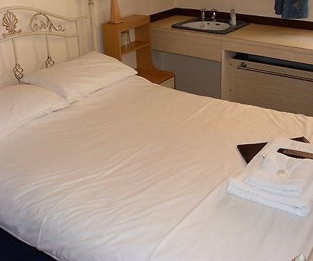 The George Hotel Ashford  Ngoại thất bức ảnh