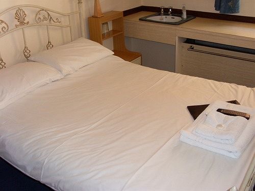 The George Hotel Ashford  Ngoại thất bức ảnh