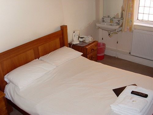 The George Hotel Ashford  Ngoại thất bức ảnh